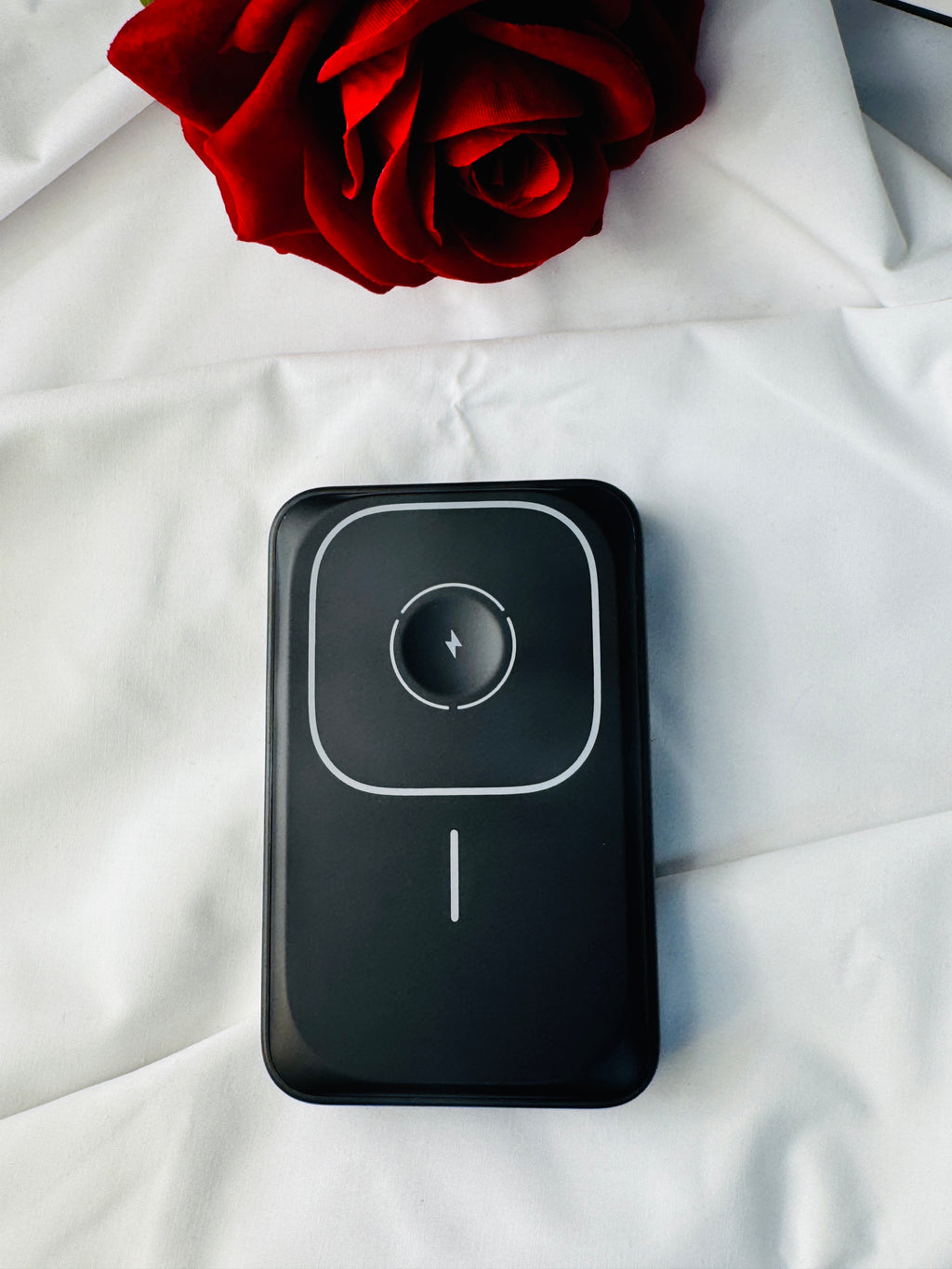 Comma™ 20W Magnetic Wireless Power Bank – 10000mAh | Fast Charging PD + MagSafe Stand