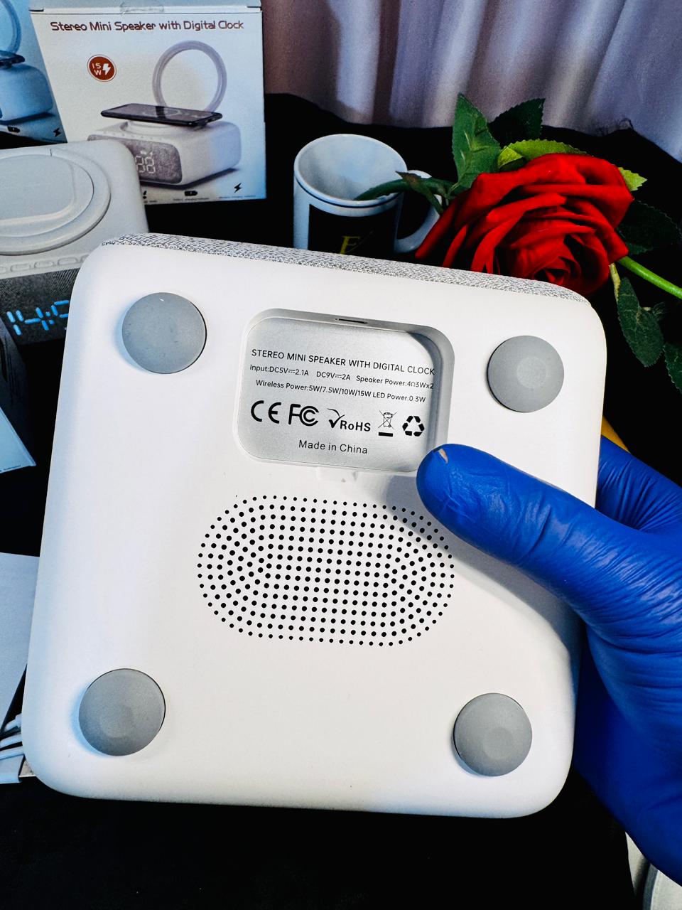 Stereo Mini Speaker with Digital Clock