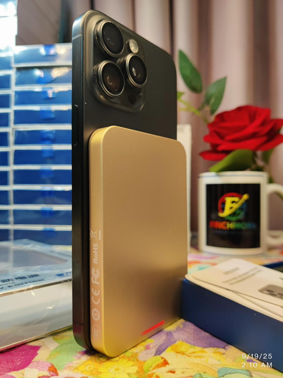 5000mAh Tranparent Magnetic Powerbank